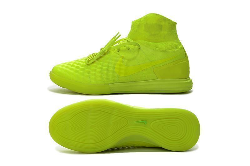 New Nike MagistaX Proximo II IC Soccer Cleats Shoes Volt Barely Volt Electric Green